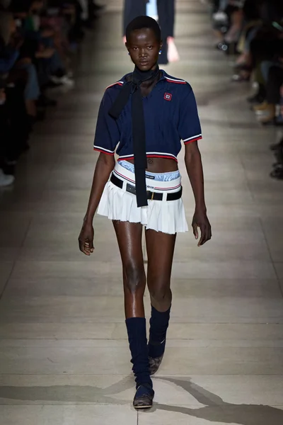 Look 5